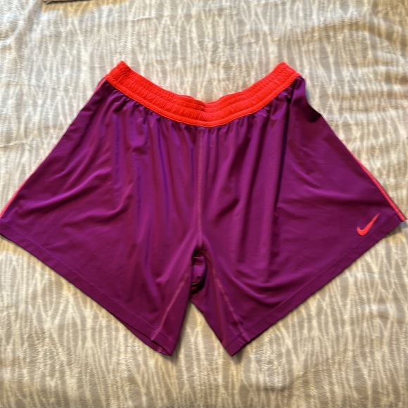 Women’s Nike Dri-Fit Athletic Shorts - Picture 1 of 4